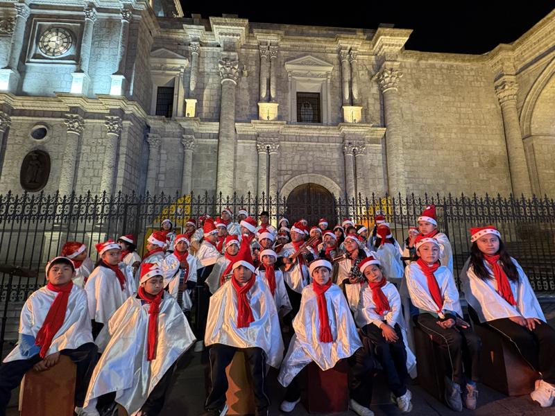 Presentación navideña de los estudiantes